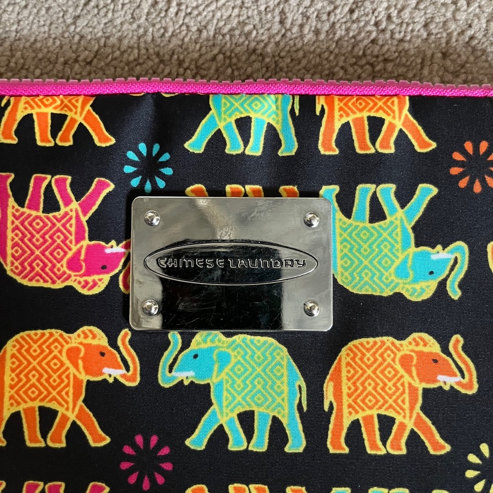 IPad case or Tablet case - Picture 2 of 5